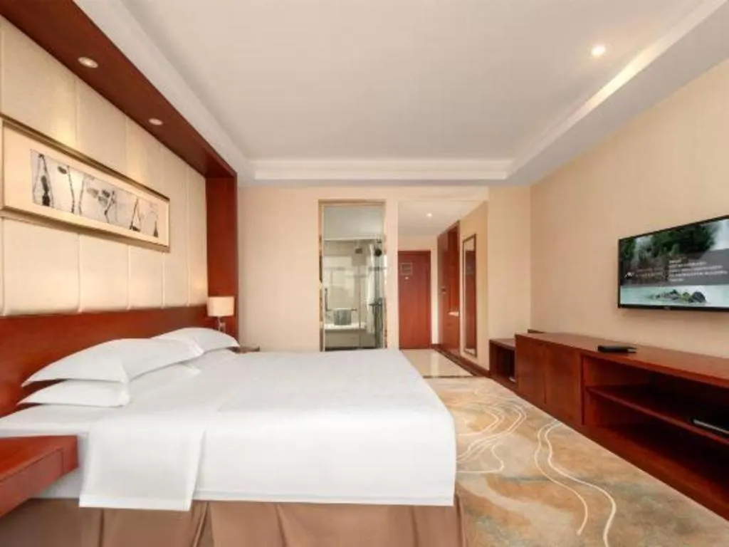 Grand Metropark Hotel Shangqiu 5*,  Κίνα