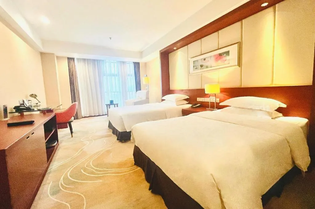 Grand Metropark Hotel Shangqiu 5*,