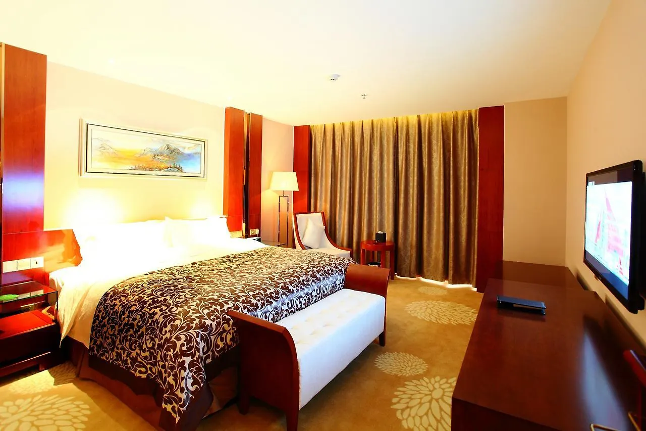 Grand Metropark Hotel Shangqiu 5*,  China