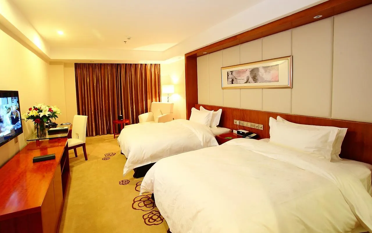 Grand Metropark Hotel Shangqiu 5*,